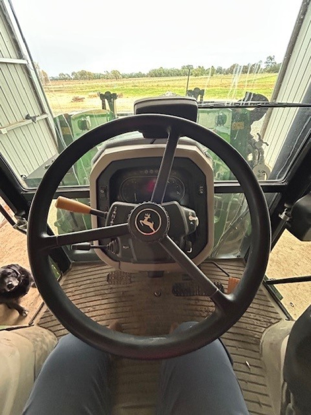 2021 - JD 5100M - Tractor with 543R Loader